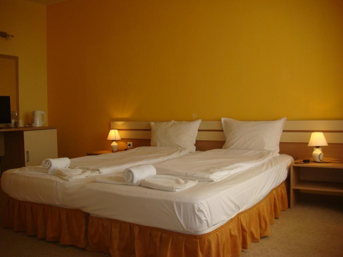 Тропикана Hotel Primorsko Eksteriør billede